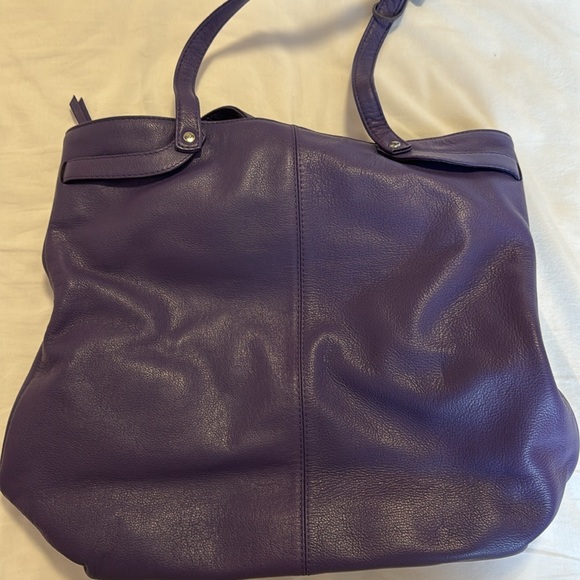 Boots and bagspurse - Picture 3 of 5